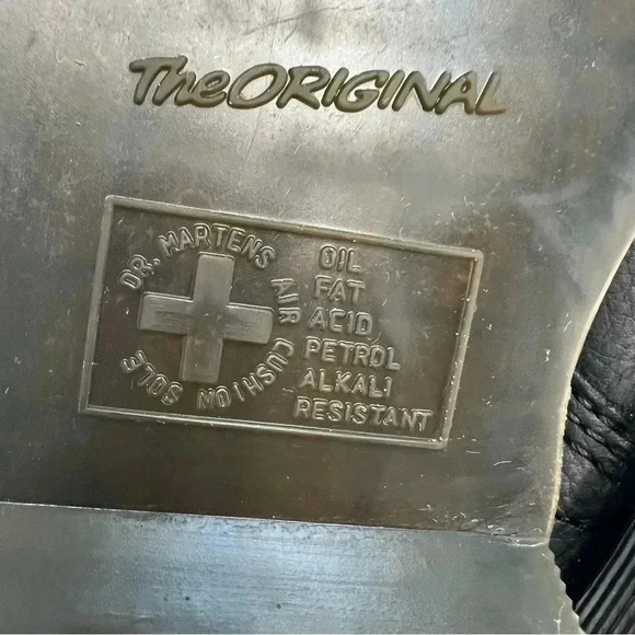 Dr. Martens 1460 Pascal Faux Fur Lined Lace Up Boots Sz Men’s 9 Women’s 10 - Picture 9 of 10